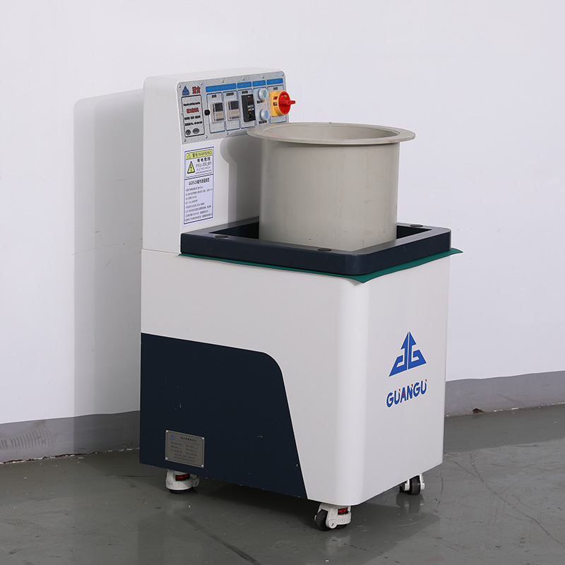 金屬會(huì)發(fā)霉嗎？磁力拋光機(jī)輕松解決